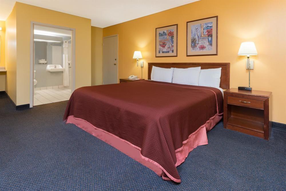 Motel 6 Springfield, Il - Airport Bagian luar foto